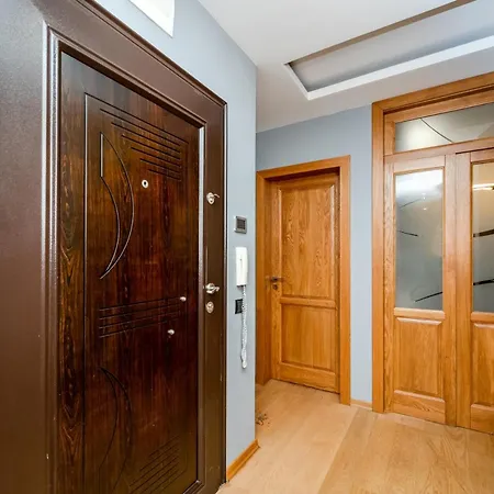 Luxury 3-bed Penthouse Sleeps 6 Apartman *