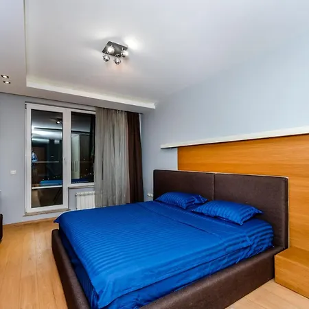 Luxury 3-bed Penthouse Sleeps 6 Apartman Szófia