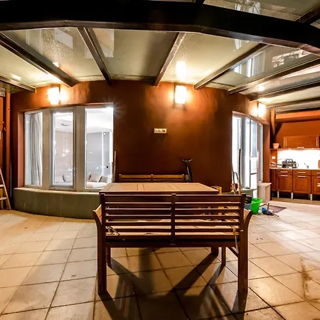Luxury 3-bed Penthouse Sleeps 6 *