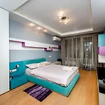 Luxury 3-bed Penthouse Sleeps 6 Apartment
