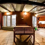 Luxury 3-bed Penthouse Sleeps 6 *