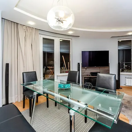Luxury 3-bed Penthouse Sleeps 6 公寓