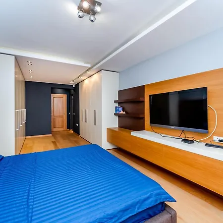 Luxury 3-bed Penthouse Sleeps 6