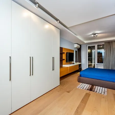 Luxury 3-bed Penthouse Sleeps 6 * Sofia