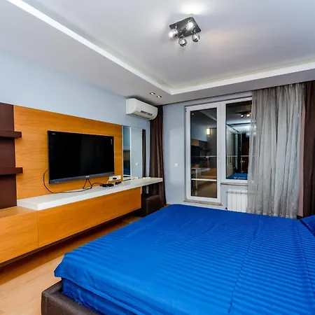Luxury 3-bed Penthouse Sleeps 6