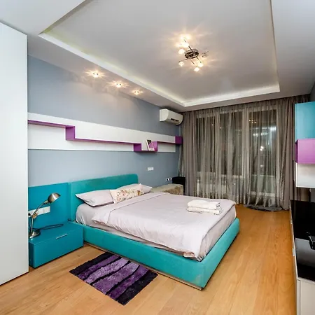 Luxury 3-bed Penthouse Sleeps 6 Appartement