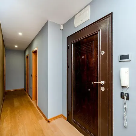 Apartmán Luxury 3-bed Penthouse Sleeps 6 *